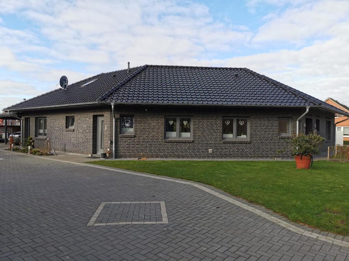 Ferienwohnung Am Dock Apen Exterior photo